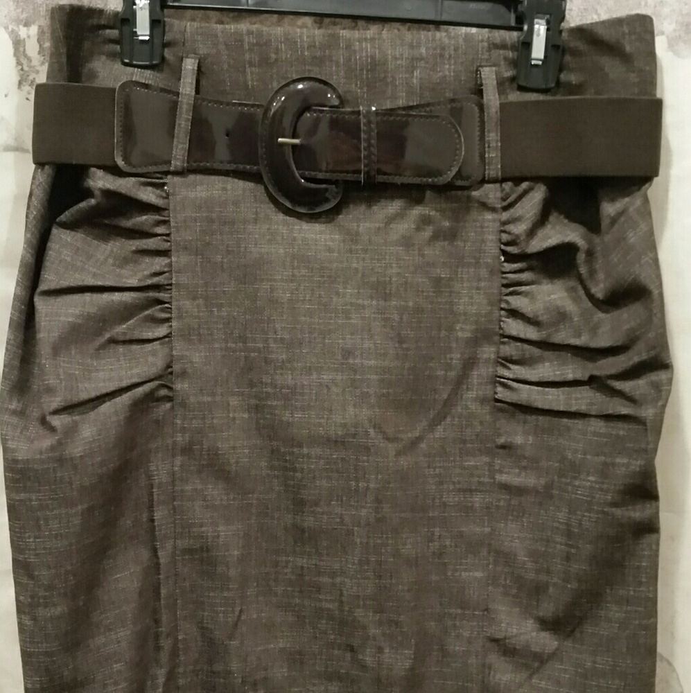 Brown, belted pencil skirt